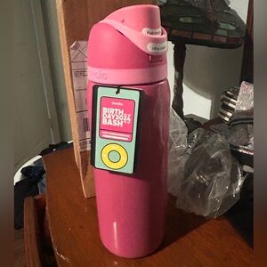 NWT Owala Back Girl Vault Birthday Bash 2024 Pink Sparkles Freesip 32oz